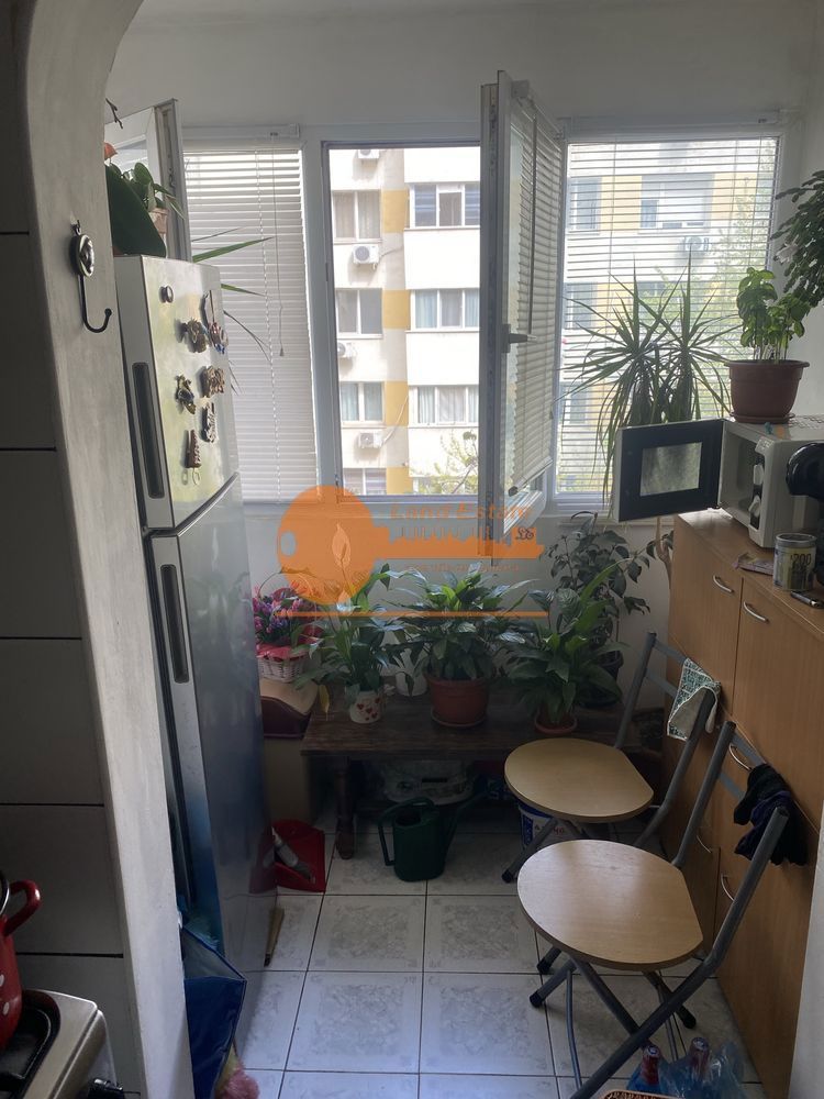Apartament 3 camere decomandat Chisinau - Poză 4