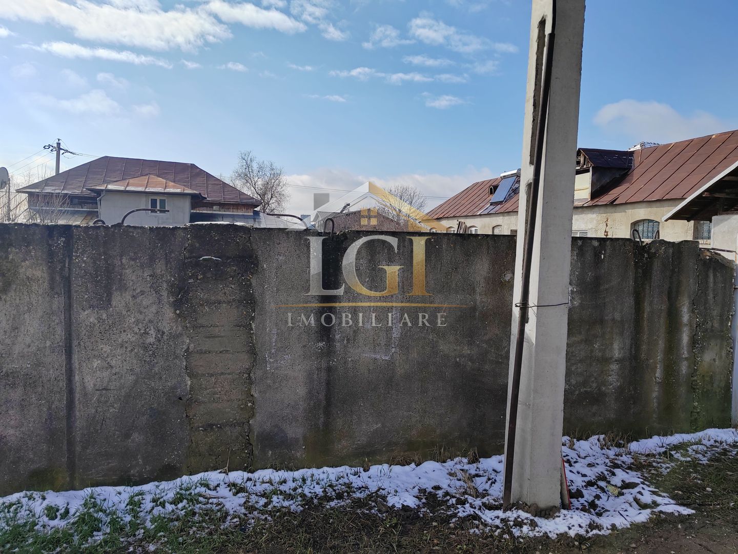 Teren intravilan 672 mp – poziție rară, la poalele Mănăstirii Dealu, - Poză 4