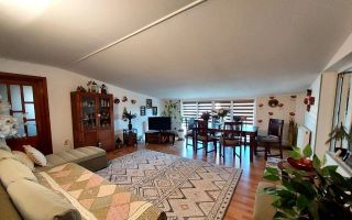 Vila Impresionanta în Deva–Construcție Solida 3 garaje inclus elevator - Poză 1