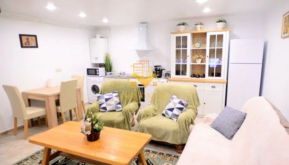 2 Camere nedecomandate,Ultracentral,Petfriendly,Piata Unirii.Central. - Poză 2