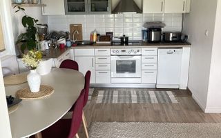 Casa  deosebita in mijlocul naturii - Poză 1