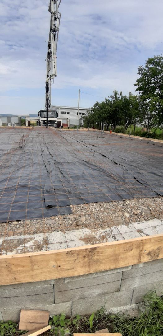 Casa 5 camere pe 1 nivel cu garaj si gard 176mp,1400mp teren - Poză 26