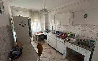 Apartament 3 camere, etaj 1 - zona Centru - Poză 4