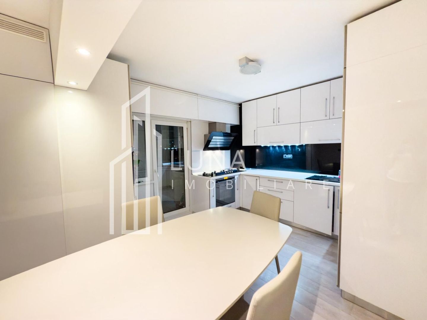 Apartament lux, 3 camere (inițial 4) – Strada Pârâului, Brașov - Poză 9