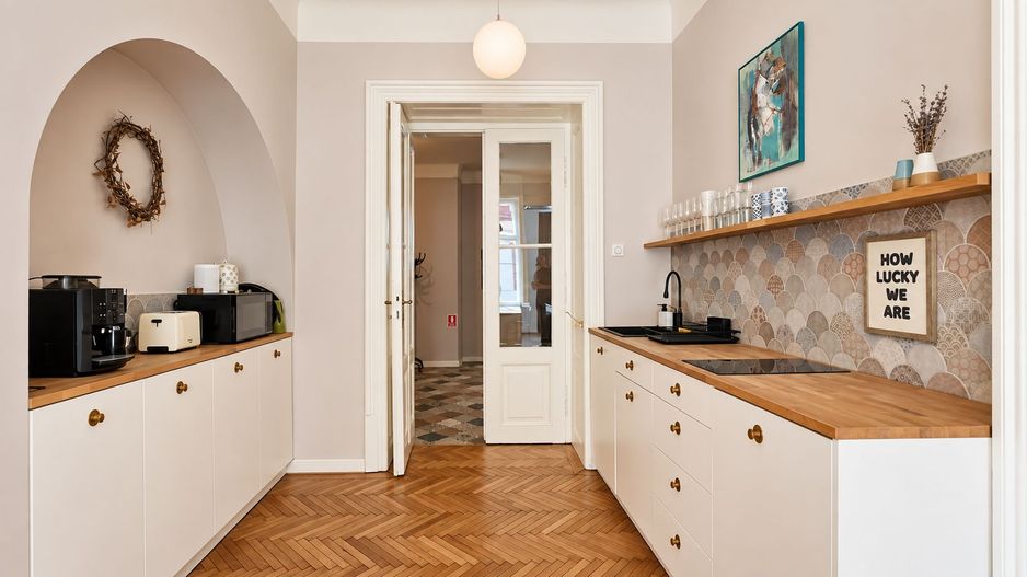 Apartament spectaculos de închiriat 4 camere 4 băi Centrul Istoric - Poză 7