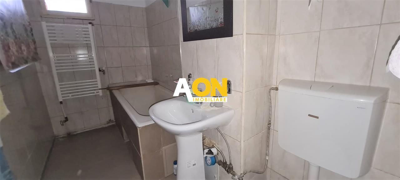 De vanzare apartament 2 camere zona Cetate - Poză 6