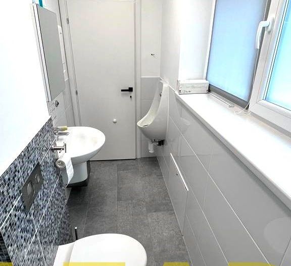 Casa renovata complet! 210 mp utili pe teren de 548 mp! - Poză 11