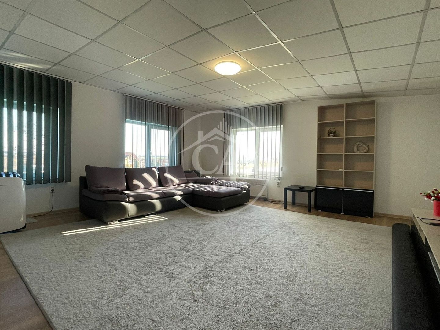 Apartament la casa, de inchiriat cu 3 camere  in zona Nufaru, Oradea - Poză 1