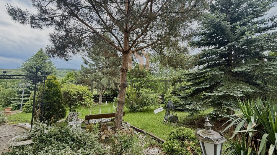 Casă premium de închiriat în Borhanci , grădină spectaculoasa! - Poză 15