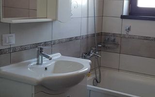 Apartament 3 camere Valea Lupului, 450 euro cu parcare inclusă - Poză 8