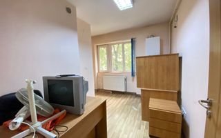 Apartament cu 2 camere, la etaj intermediar, situat Ultracentral - Poză 5