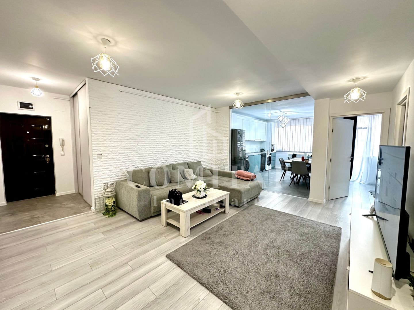 Apartament 3 camere | Etaj intermediar | Cartier Terra-Floresti - Poză 4