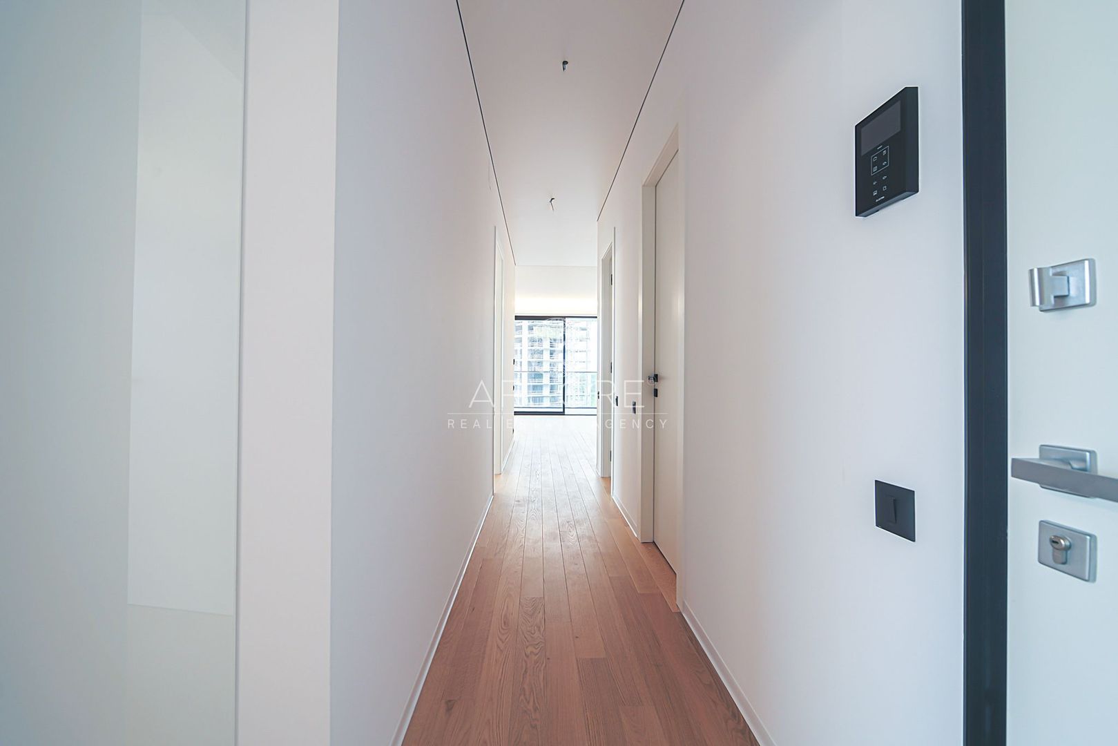 Apartament de Vânzare cu 3 Camere în Zona de Nord a Bucureștiului - Poză 28