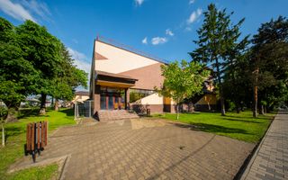 Clădire comercială cu potențial major de dezvoltare - Săveni, Botoșani - Poză 1