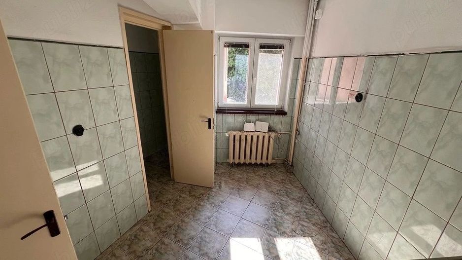 Vanzare Apartament decomandat 2 camere, bloc 1980, 1 min metrou Obor - Poză 6