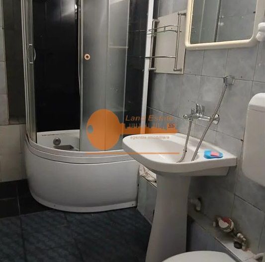 Apartament cu 3 camere in zona Nerva Traian - Poză 4