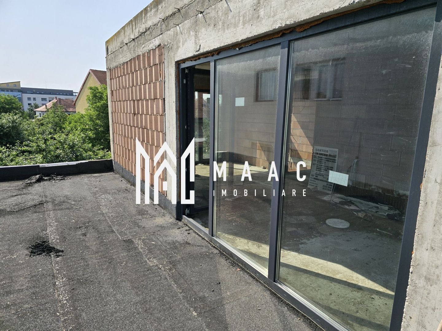 Casa Individuală - 4 Camere I Sub Arini I 410 Curte - Poză 2