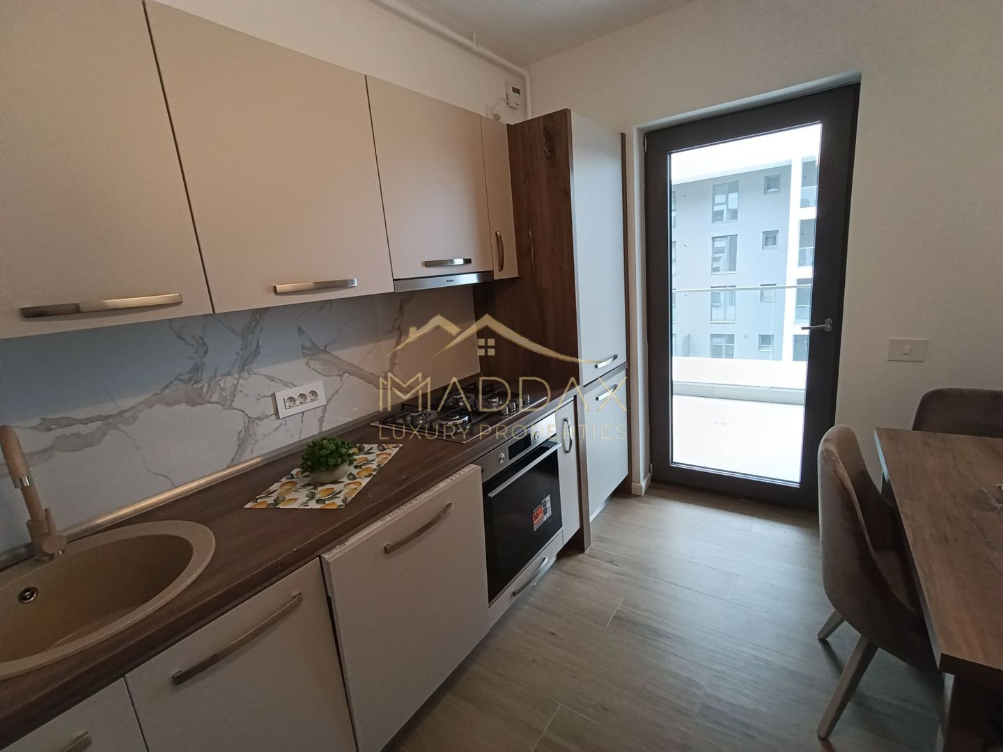 Apartament 2 Camere de Lux /Fabrica de Glucoza/Predare la alb-169.000 € - Poză 3