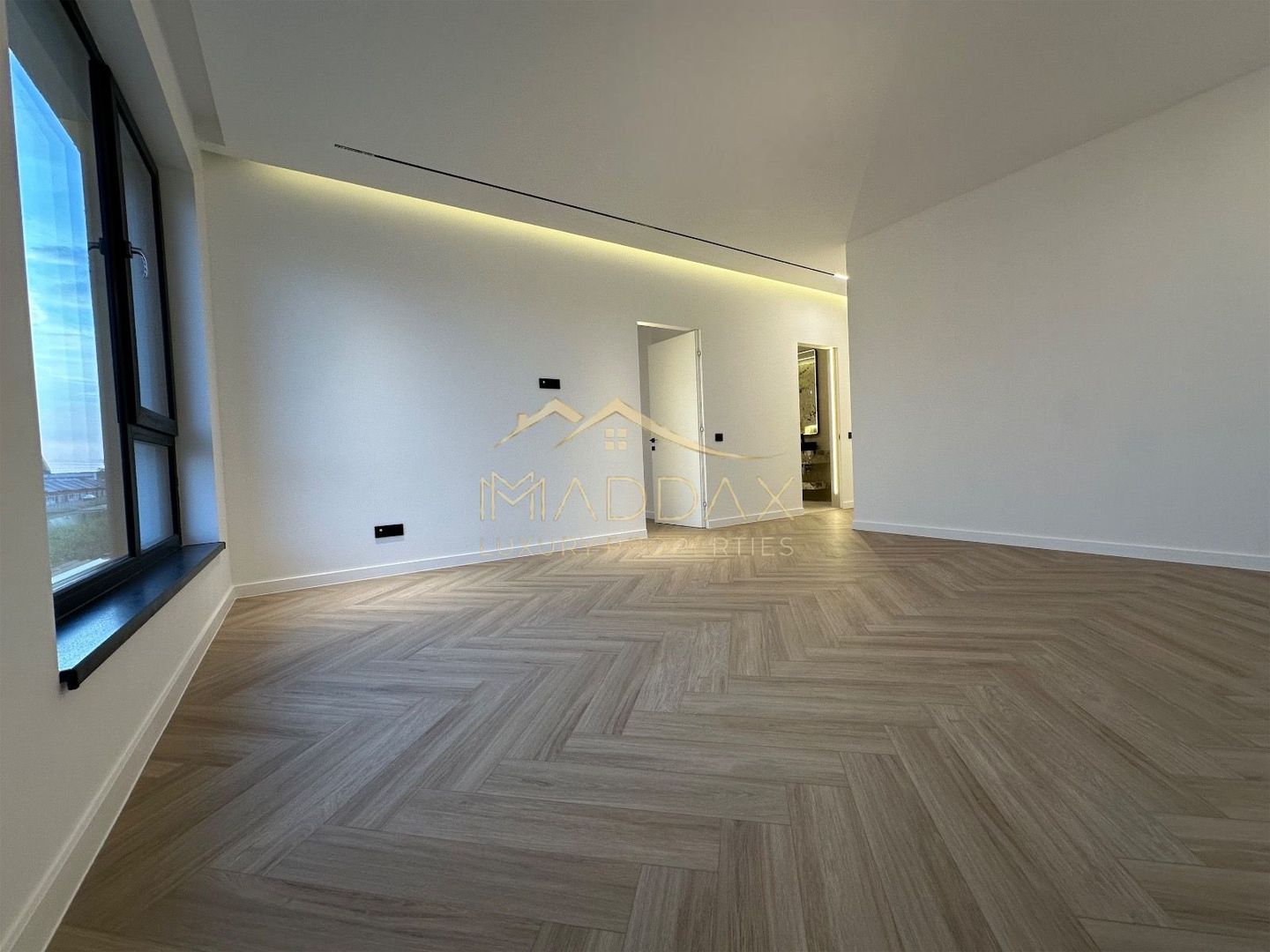 Vila individuala *432mp* + curte // 6 locuri Parcare / Pipera-Tunari - Poză 13