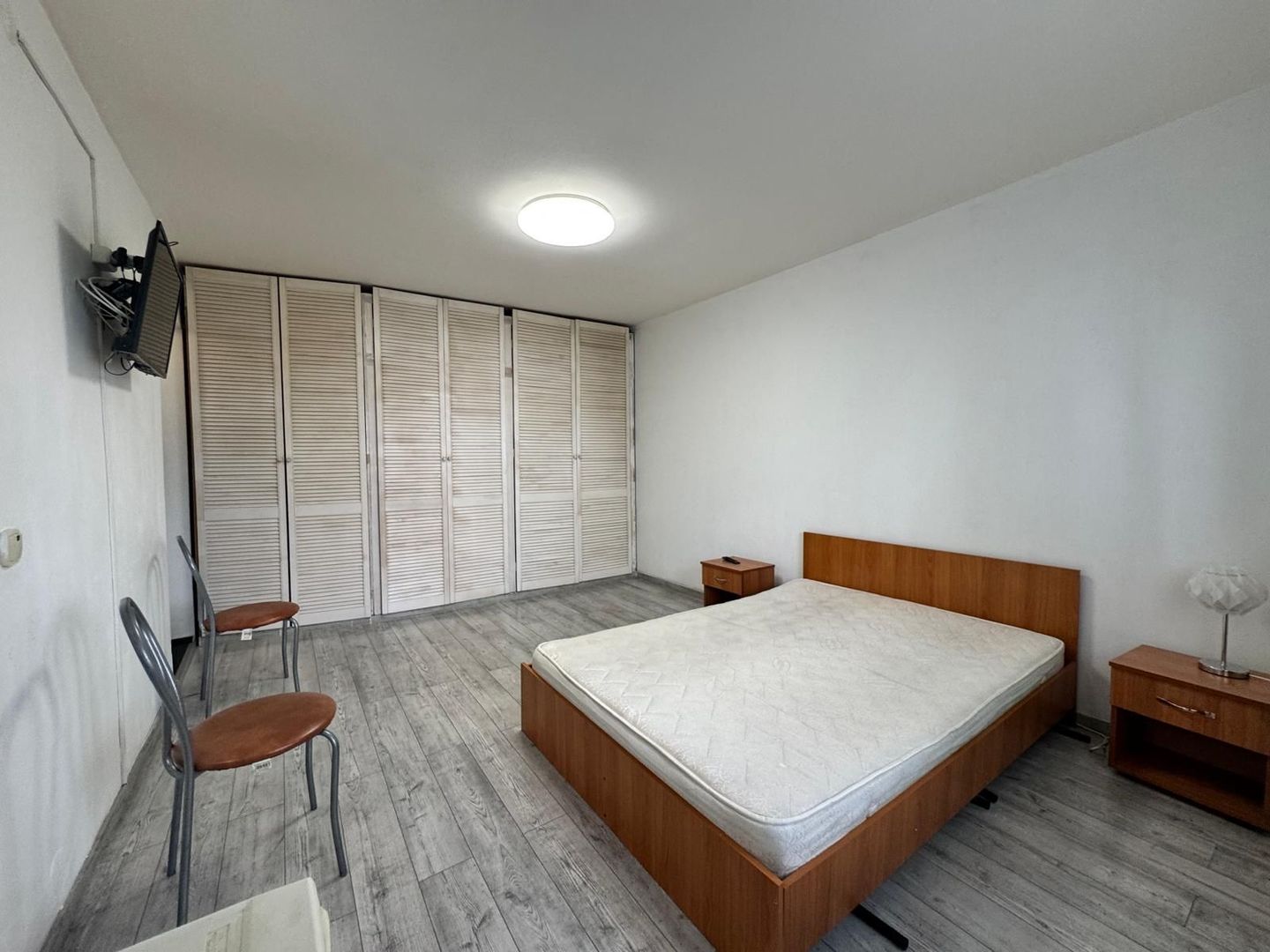 Garsoniera spatioasa situata la parter inalt in Vasile Aaron zona OMV - Poză 6