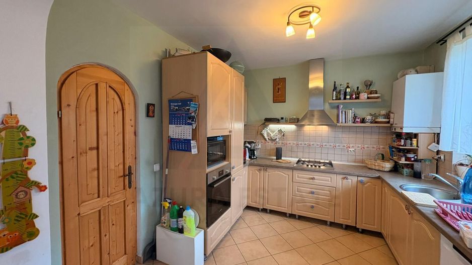 Casă modernă 140 mp utili 4 camere 2 bai si teren 490 mp in Șura Mica - Poză 4