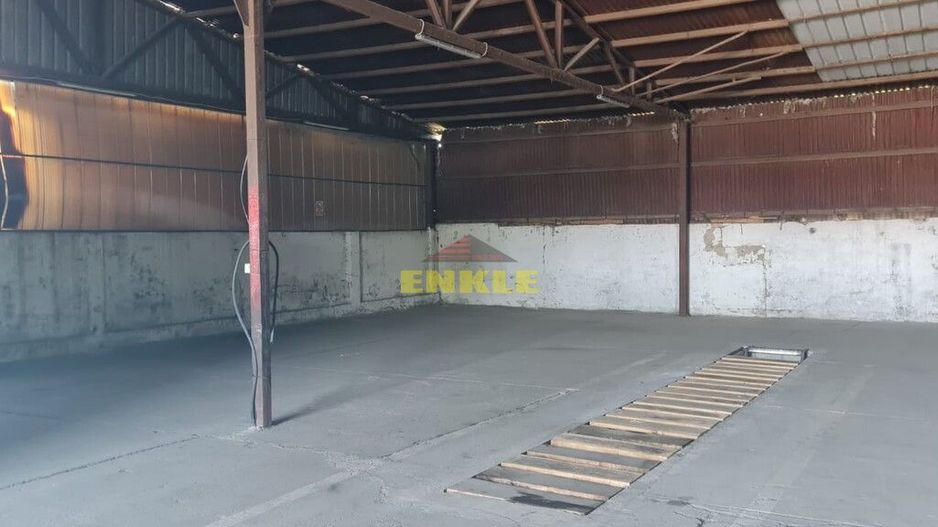 Hala de vanzare zona Pacea 720mp pret 150000 euro negociabil - Poză 2