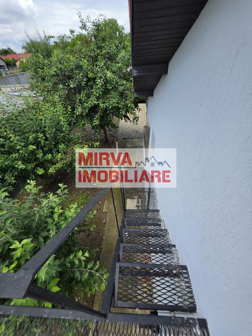 🏡 Casă renovată cu 6 camere, teren 557 mp – Berceni, Prahova - Poză 25