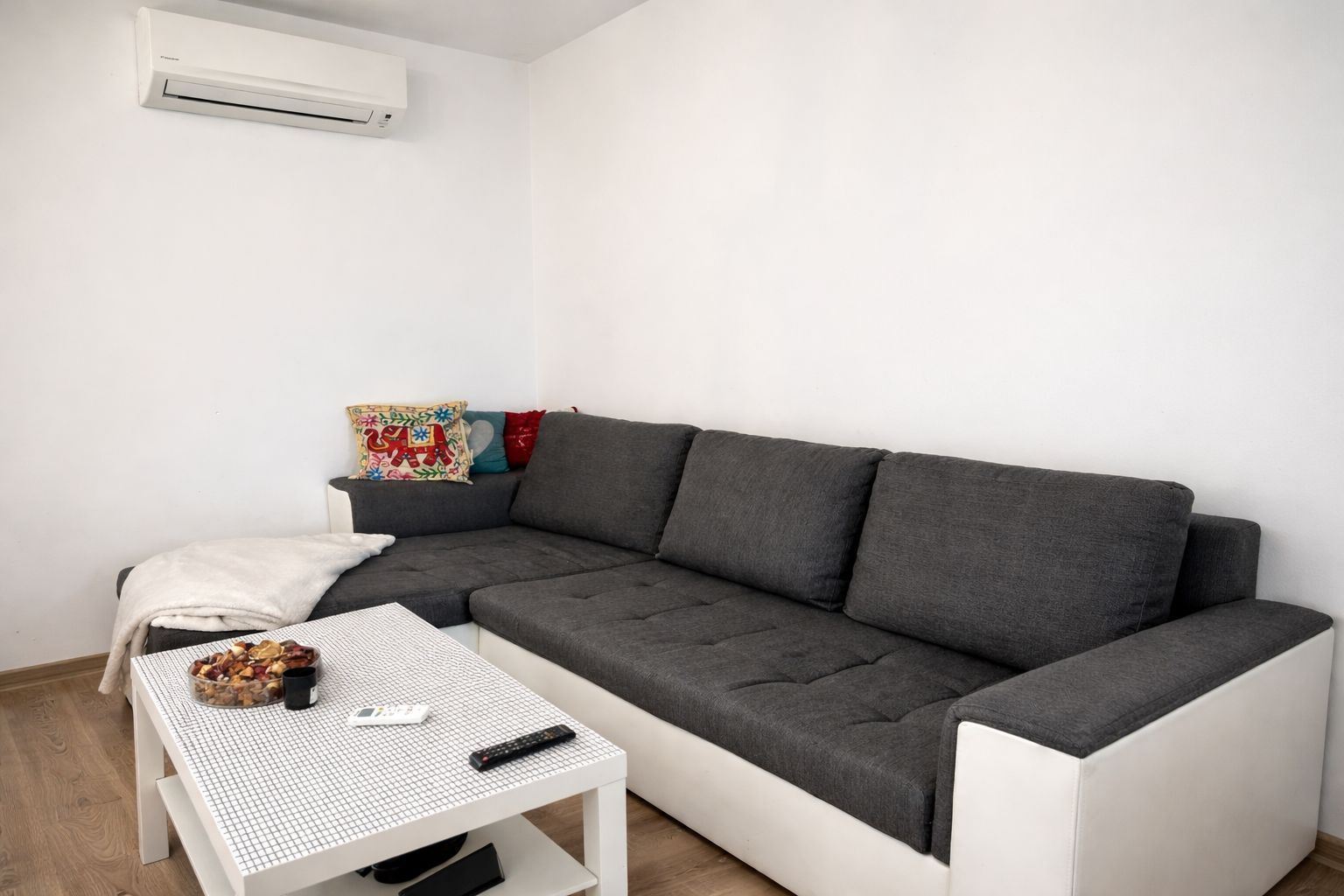 Apartament modern I Parcare inclusă I Dumbrăvița - Poză 3