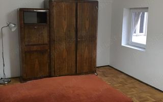 apartament 3 camere decomandate la curte (et.1), zona Dacia-Mosilor. pret 380 euro - Poză 3
