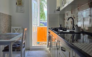 Apartament cu trei camere, zona Noua, 54 mp - Poză 7