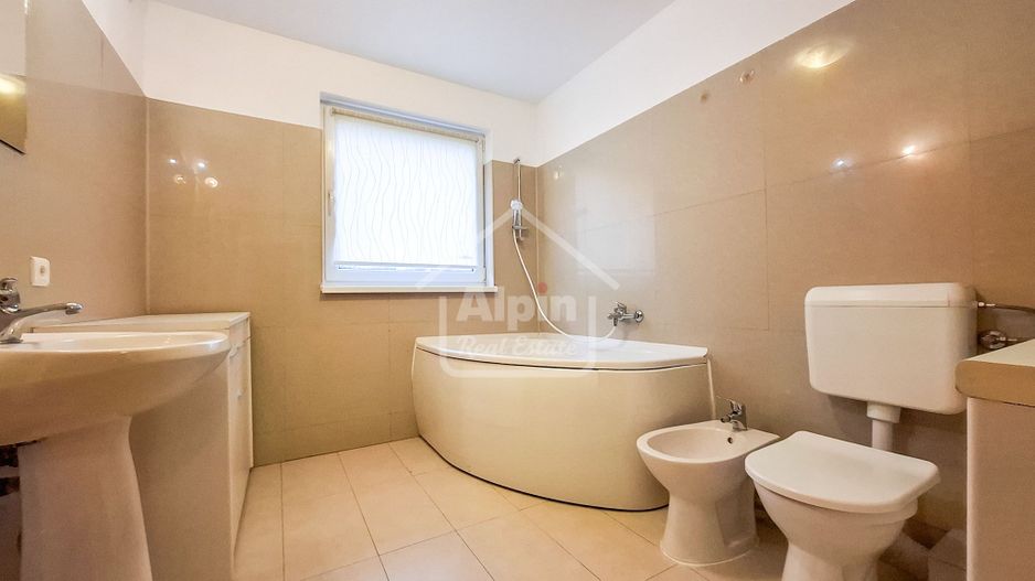 Casa Suprafata Generoasa I Cartier Noua - Poză 17