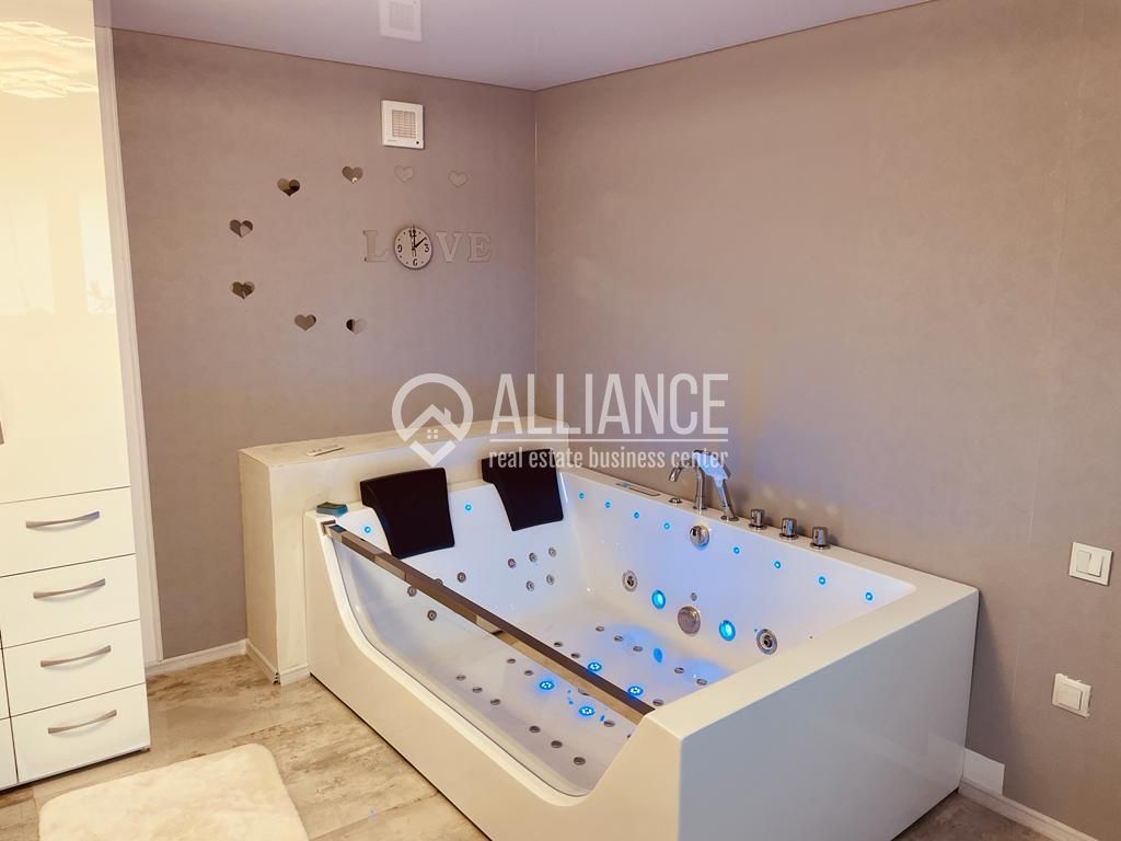 Vila deosebita Kamsas-Baba Novac (COD 08) - Poză 5