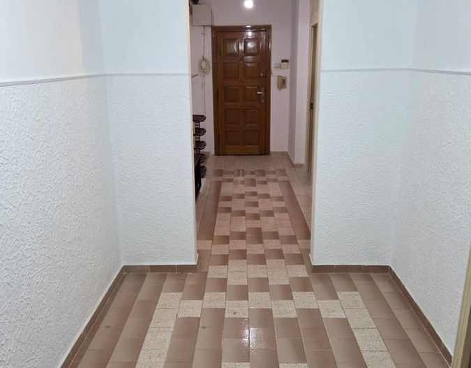 Apartament 4 camere 92mp, etaj 1, parcare inclusa, nemobilat, 2 băi, Mall Vitan - Schiță 3