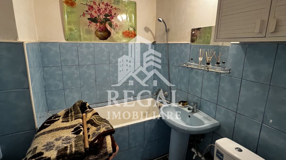 Apartament 2 camere, 43 mp, balcon mare, acoperiș, etaj 4/4 - Poză 6