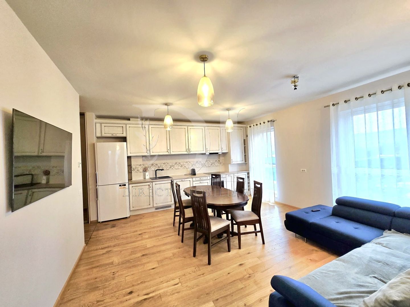 Apartament 3 camere / Ansamblu Columna - Poză 1