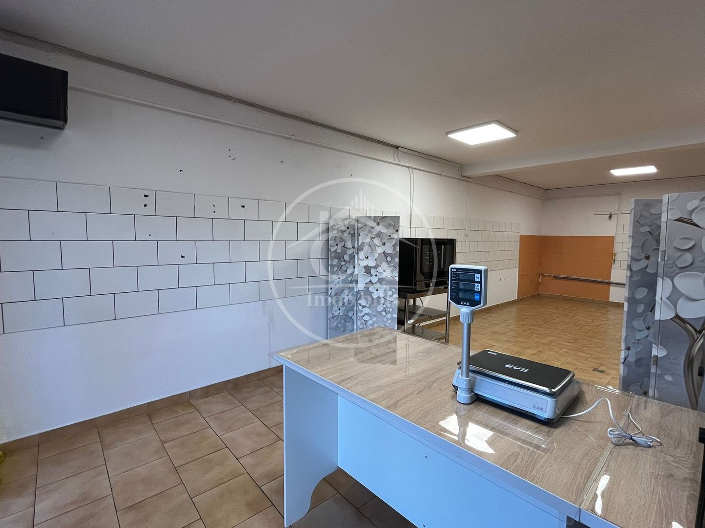 Spațiu comercial de închiriat în zona Velenta, Oradea - Poză 2