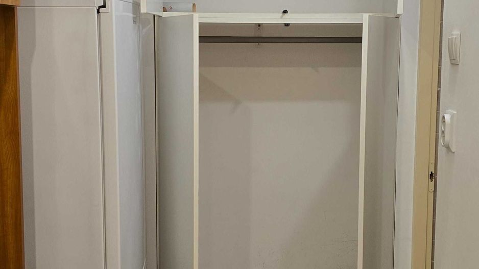 Închiriere Garsonieră Titan, 1 min metrou, 38 mp, bloc reabilitat - Poză 8