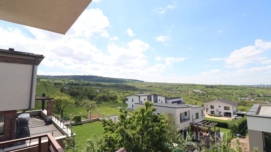 Duplex cu teren de 386 de vanzare in Borhanci! - Poză 22