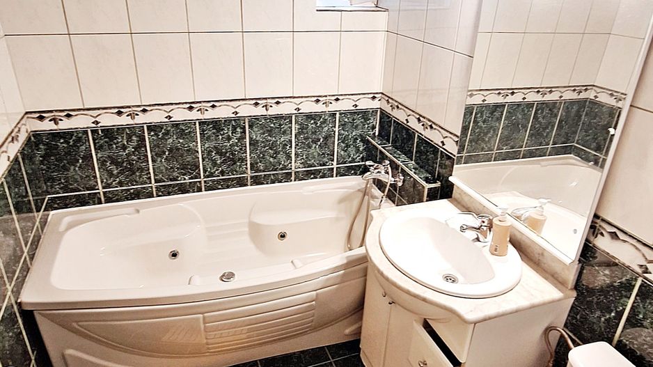 Centrul Civic, apartament cu 4 camere, 78mp+5mp balcon, 175000 euro - Poză 20