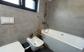 Apartament premium 3 camere + terasa Podul de Fier - Poză 20