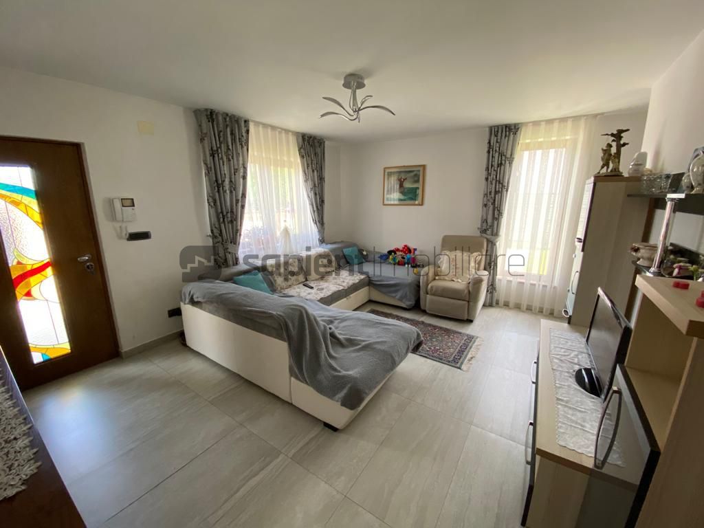 Sapient | Casa in zona centrala, Santandrei - Poză 1