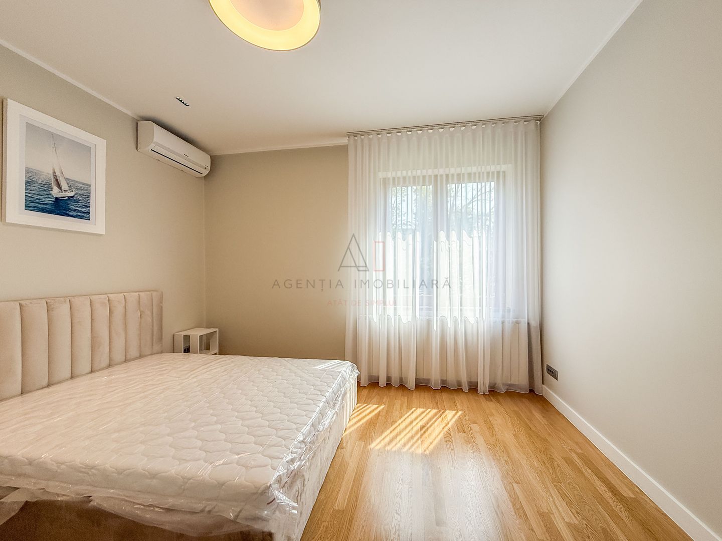 3 camere zona Capitale - Poză 9