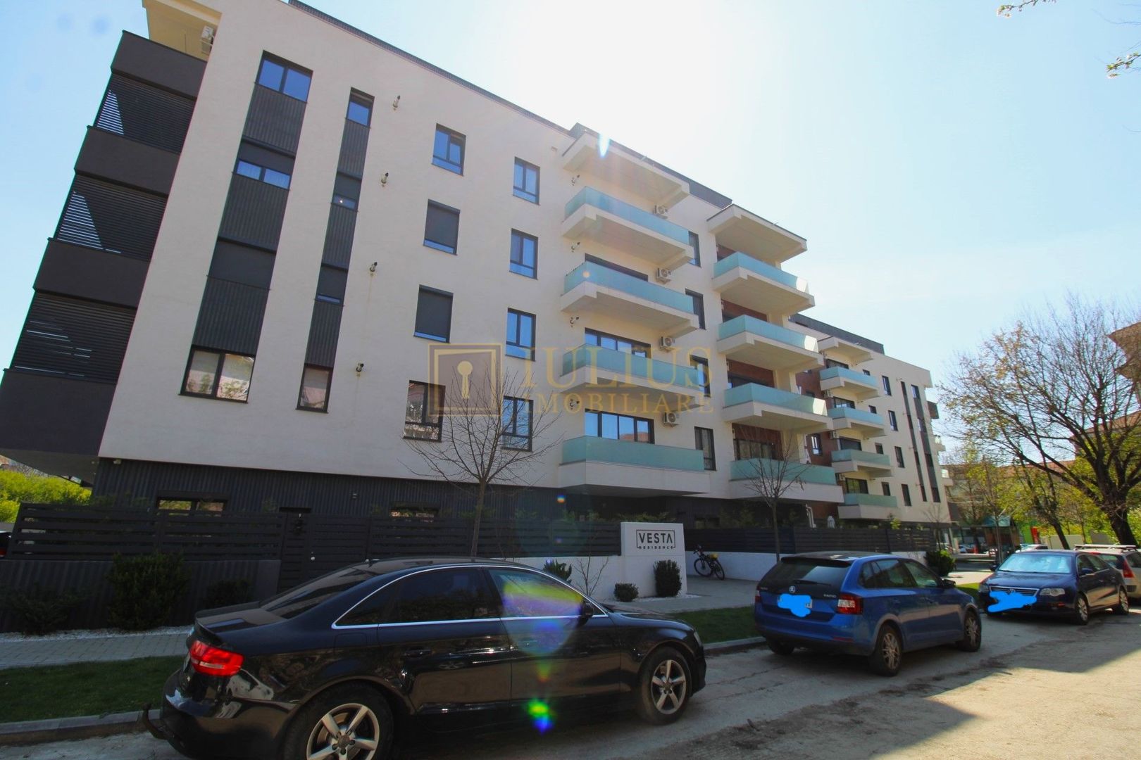 2 camere, bloc nou, prima închiriere, loc de parcare cu acces controlat - Poză 1