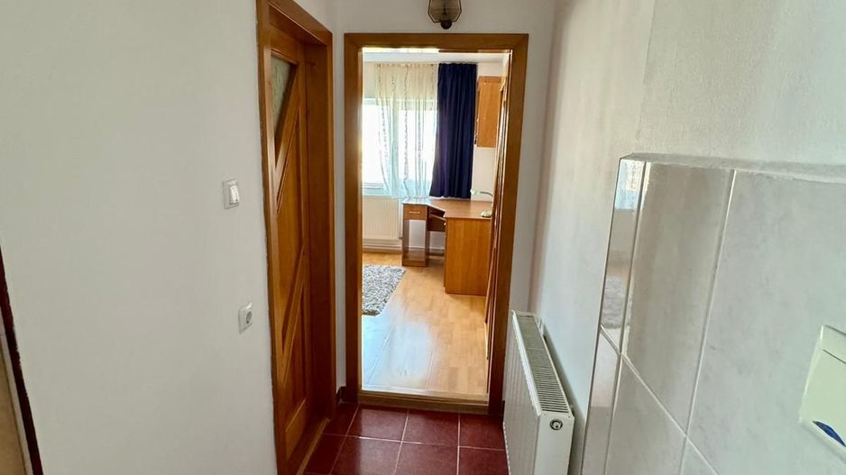 Apartament cu 2 camere de inchiriat in zona Cetate Alba Iulia - Poză 2