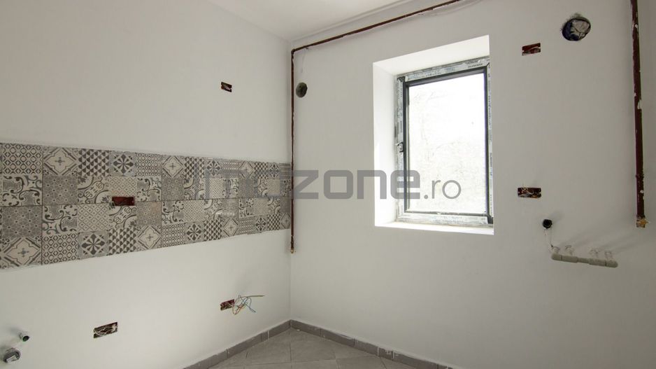 The Building 67 - Liniei 20 - Poză 3