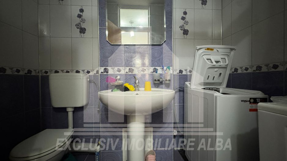 Apartament cu 3 camere decomandate, etaj 2, Centru - Poză 5