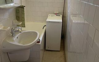 Apartament cu 2  camere, centrala si aer conditionat in zona Circumvalațiunii - Poză 6