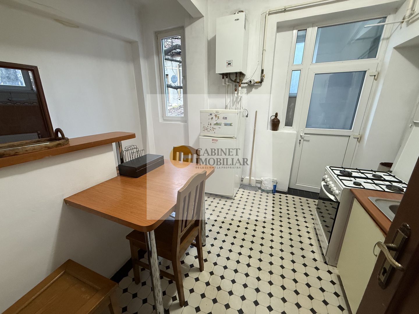 3 camere I Bdul Carol- Armeneasca I Etaj 1 I Loc de parcare - Poză 8