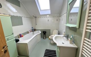 Casa de vanzare - 5 Camere, 2 Bai,  Garaj, 1000mp Teren - Poză 18