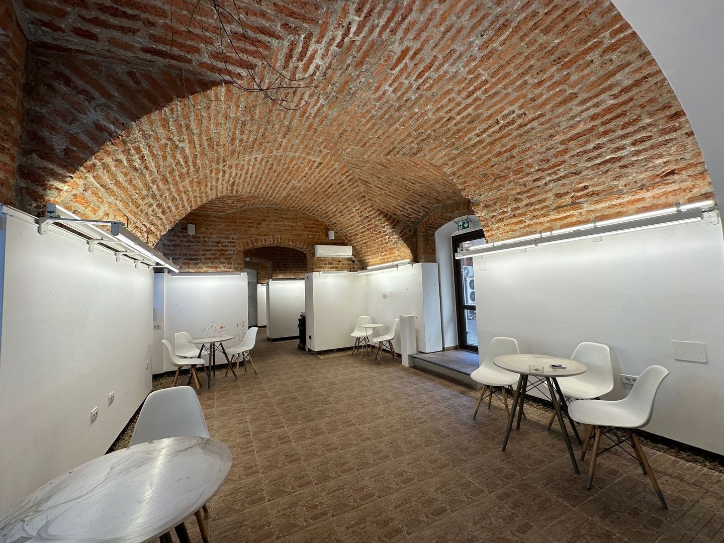 Spatiu comercial în Piața Unirii - 155 mp - Poză 14